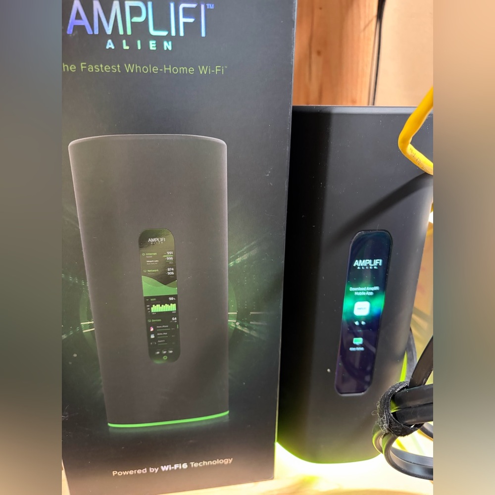 Alien Wireless Router - Black